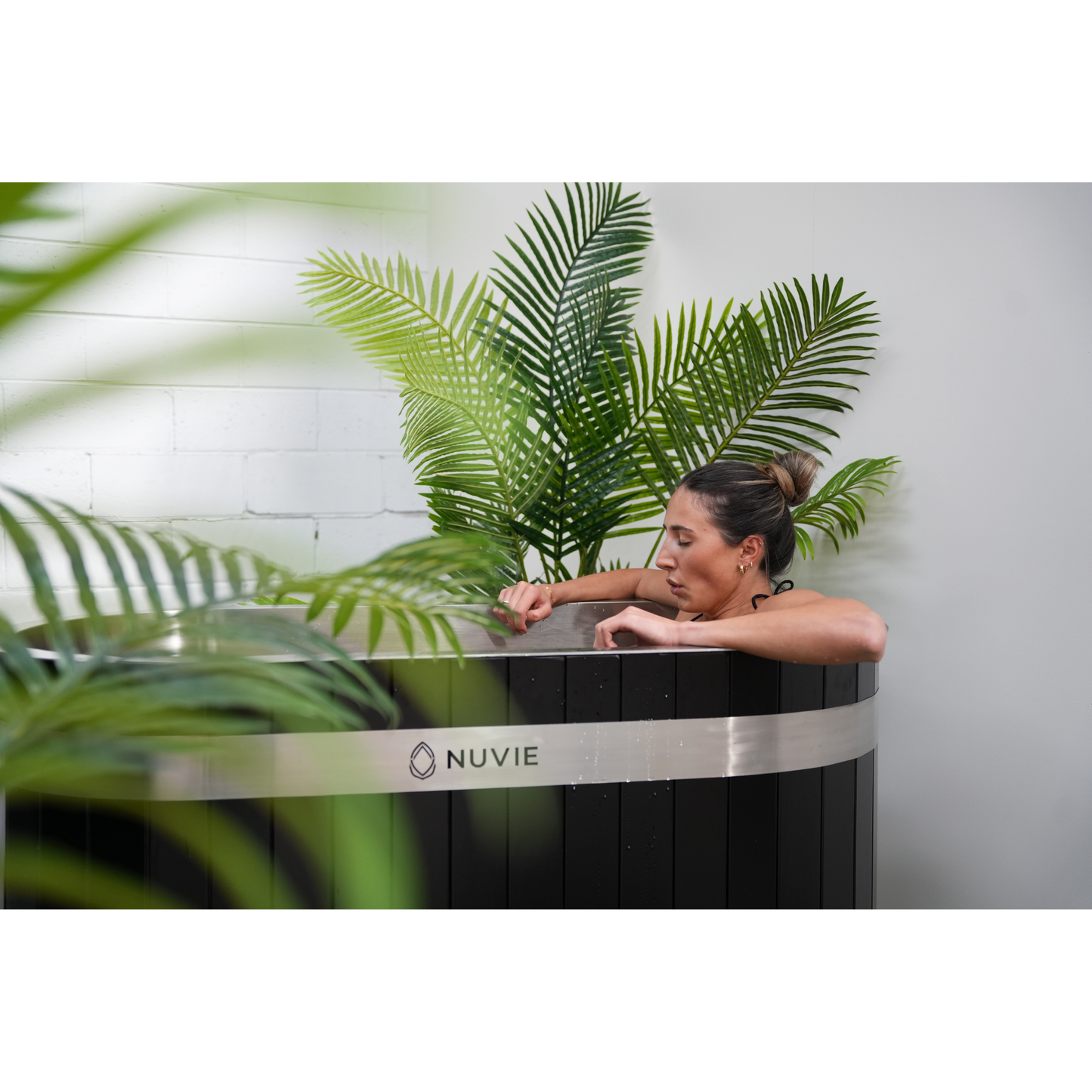 NUVIE Ember Dual Pro Ice Bath & Hot Tub