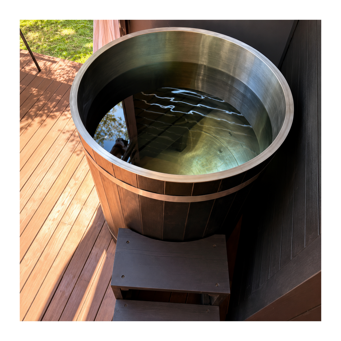Black Round Stainless Steel Ice Bath with Chiller